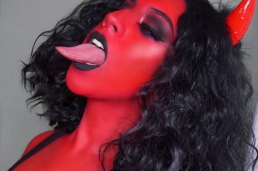 Sexy Devil Halloween Makeup